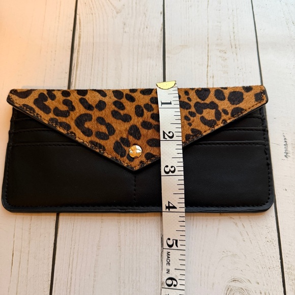 Slim Leopard Print and Black Wallet - Picture 6 of 6